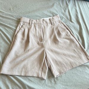 Wilfred from Aritzia Bermuda shorts